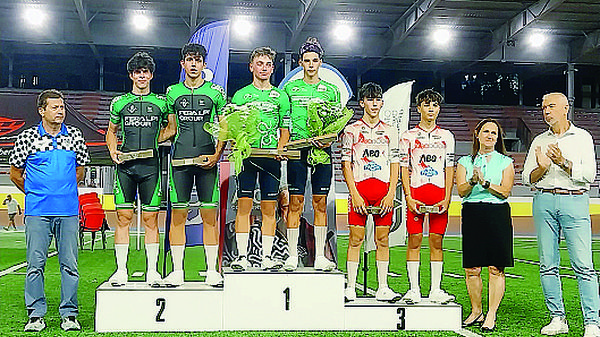 Pista, il  Pool Cantù Due colpi Allievi nel mitico Vigorelli