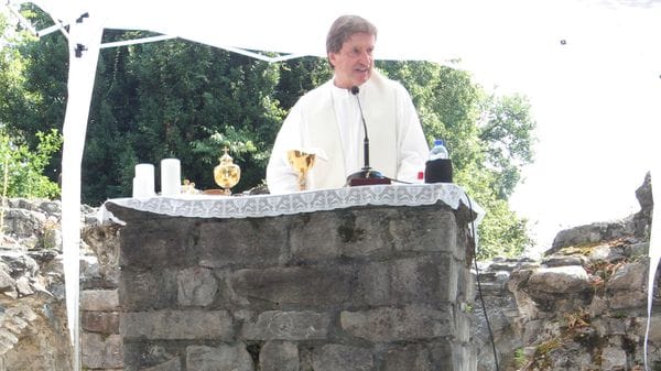 Sindaci, paesi svuotati dal caro turismo. «Casa e lavoro: aiuti alle coppie giovani»