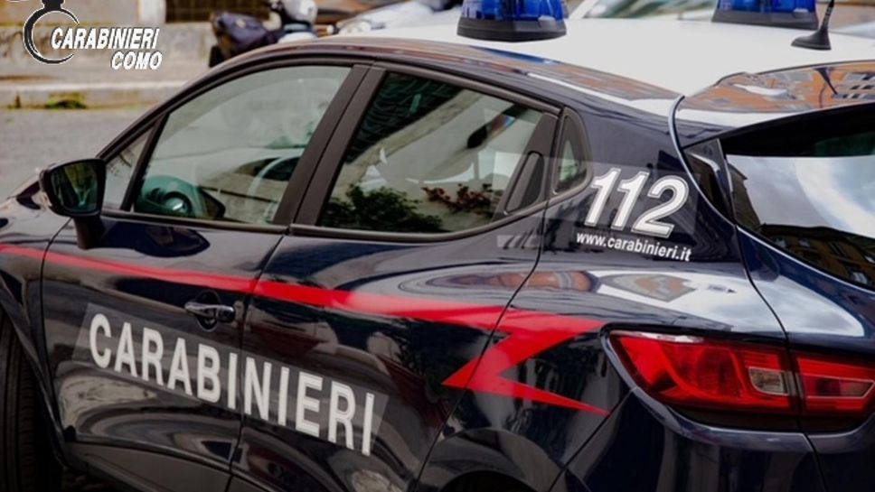 «Se rivuoi il telefono, dammi 100 euro». Denunciato