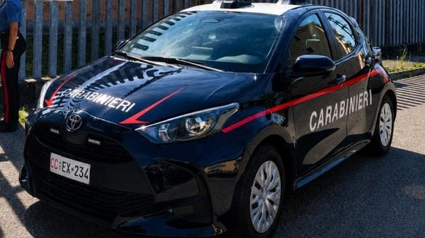 Villa Guardia, aggredisce sanitari e carabinieri: ventunenne arrestato 