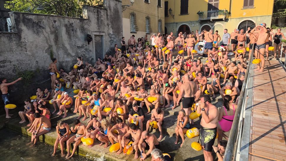 Traversata  da Torno a Moltrasio: cinquecento persone in acqua