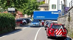 Regina, altra giornata nera. «Bisogna bloccare tir e bus»