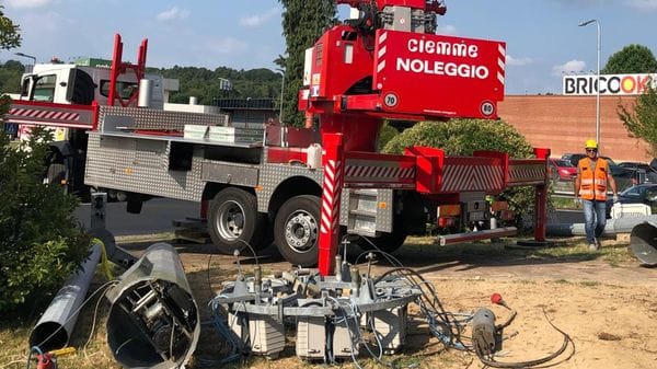 Torre faro demolita. «Con le nuove luci grande risparmio»