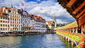 Dal meteo ai posti letto. Svizzera, il turismo divide