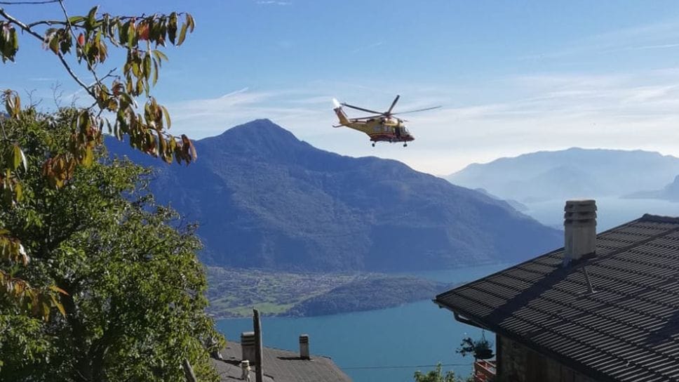 Precipita con il parapendio, ferito un giovane