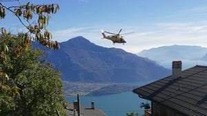 Precipita con il parapendio, ferito un giovane