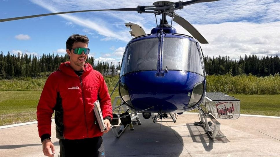 Pilota di elicottero tra Canada e Hawaii. «E sogno di tornare»