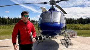 Pilota di elicottero tra Canada e Hawaii. «E sogno di tornare»