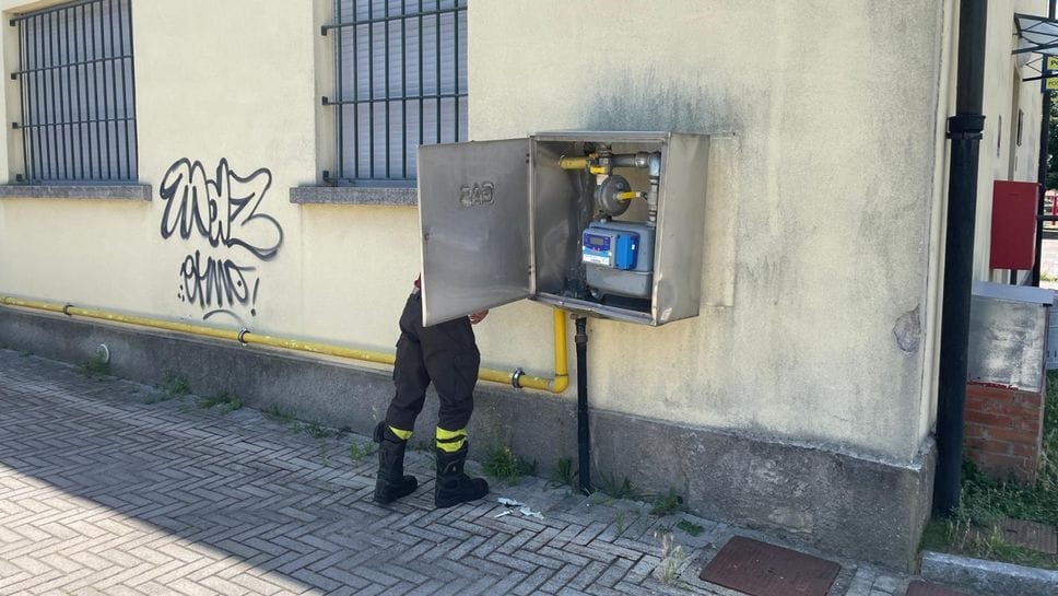 Fuga di gas: colpa di un furgone