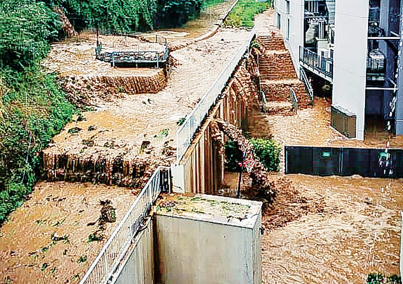 Allagamento del residence in Borgovico. Condannati il costruttore e il Comune