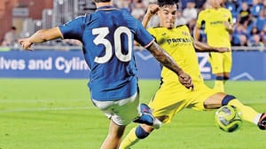 Como stop ai rigori. Battuto dal Villarreal, farà la finalina 