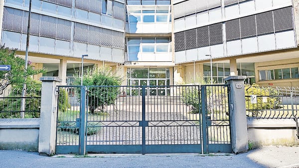 Scontro tra provveditori e sindaco