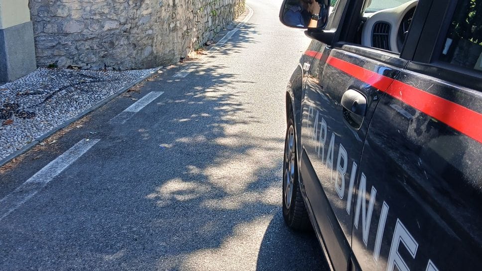 Rubano birra e latte. Denunciati due giovani, uno era appena stato scarcerato 