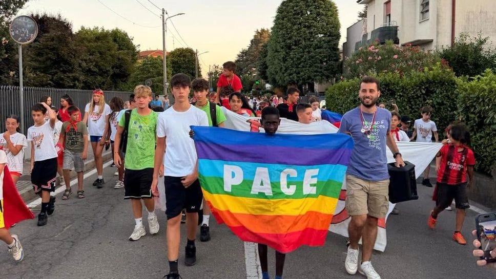 In cammino per manifestare i valori dell’amicizia e dell’integrazione