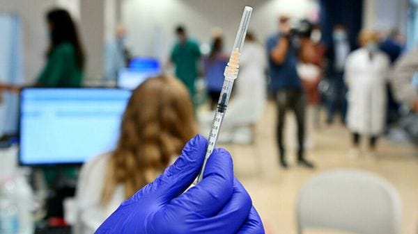 Vaccini, neonati ok. Scompare dai radar il siero anti-Covid