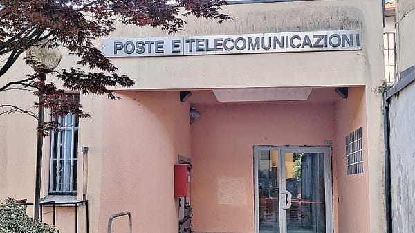 Imprevisto tecnico a Menaggio, slitta l’apertura: «Anche luglio senza l’ufficio postale»