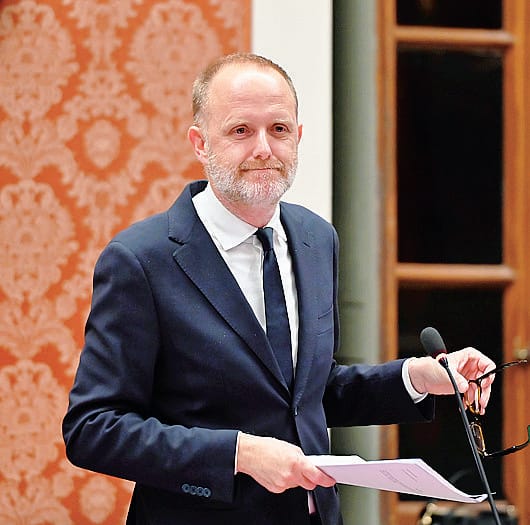 Opposizioni all’attacco del sindaco: «Il suo gradimento è crollato»