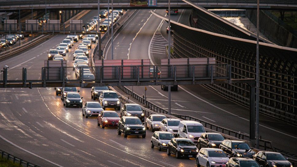 Svizzera, 68mila ore in coda. L’imbuto tra Como e Chiasso