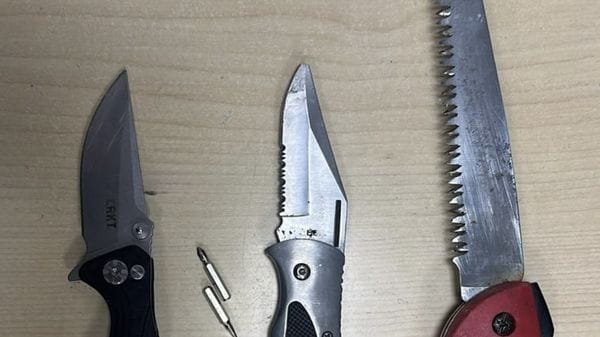 Una coppia sospetta nei parcheggi. Denunciato dalla Polizia di Stato 46enne 