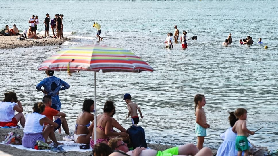 «Ero su una panchina, ho sentito una mamma chiedere aiuto. E mi sono tuffato nel lago»