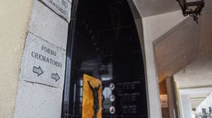 Il forno crematorio si è rotto ancora: famiglie costrette a portare le salme fuori dalla provincia