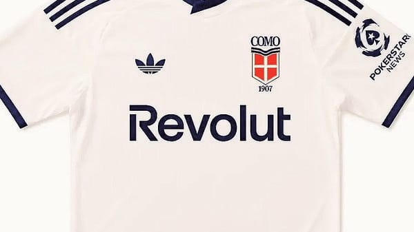 Svelata anche la seconda maglia del Como. E sui social è subito un successo