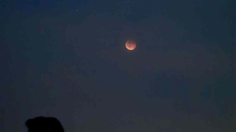 Spettacolo in cielo: alle 19.20 l’eclissi. Ecco dove vederla a Como