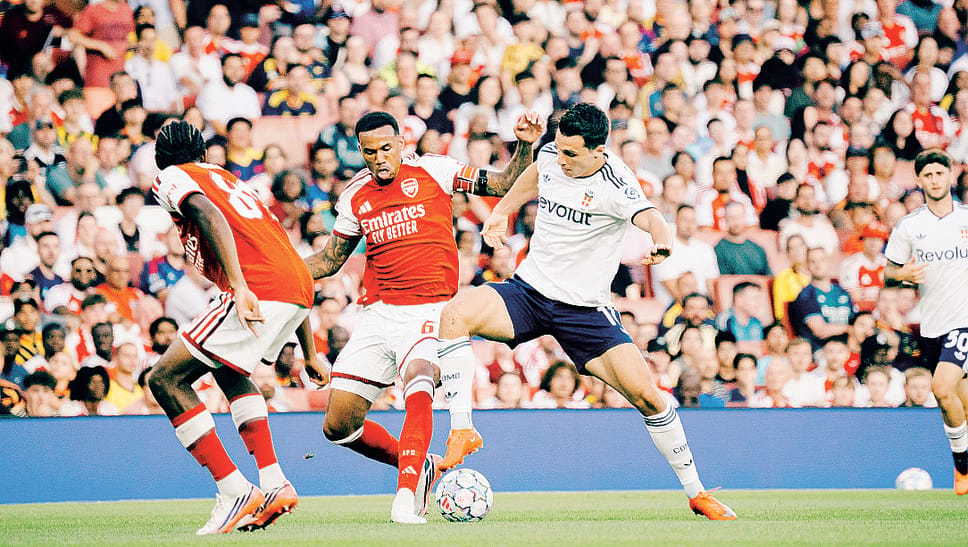 Baturina, oh yes! Super gol del croato: 1-1 contro l’Arsenal 