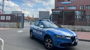 Furto all’alba in viale Masia: svaligia un negozio ma è tradito dalle telecamere