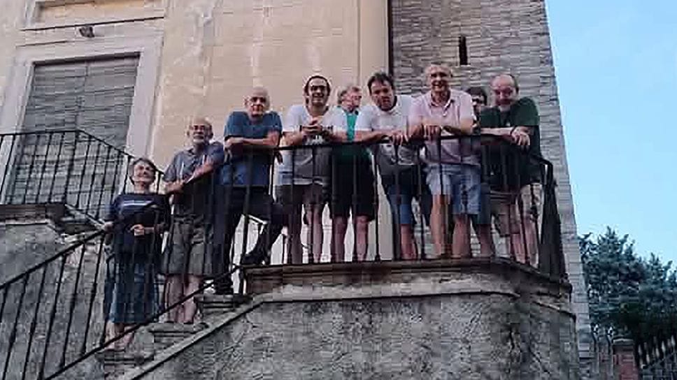 Rivive l’orologio della chiesa. Caricato a mano ogni giorno