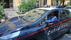 Sedicenne comasca in coma etilico fuori dalla discoteca: sospetti su un possibile abuso