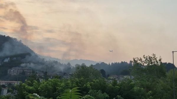 Canadair sul Monte Goi