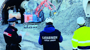 Sedici infortuni al giorno nei luoghi di lavoro. A Como l’8,5% in più