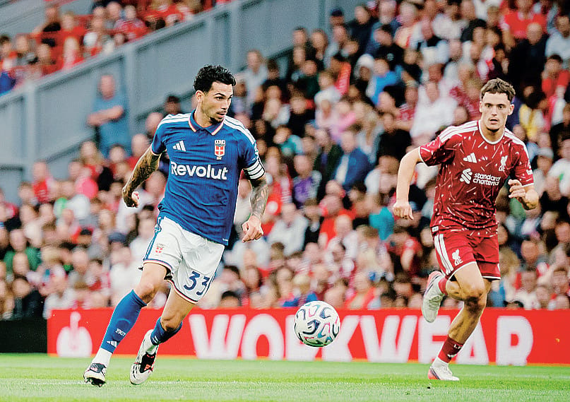A lezione di inglese: Como ko a Liverpool, ma crea e non sfigura