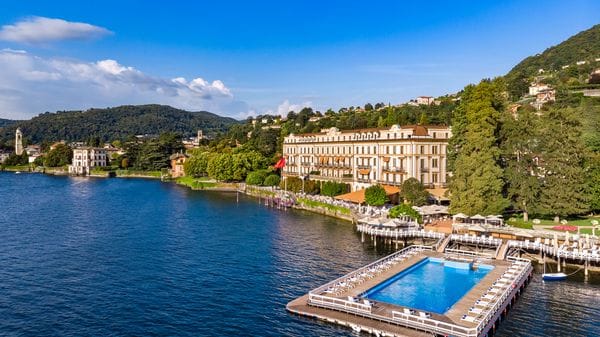 Il re dei jet privati blinda Villa d’Este per una settimana. È una sfilata di star