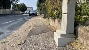 Via le barriere architettoniche: «I cittadini segnalino dove intervenire»