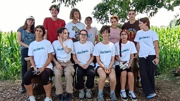Due settimane a pulire i boschi. «Grazie a dodici giovani volontari»