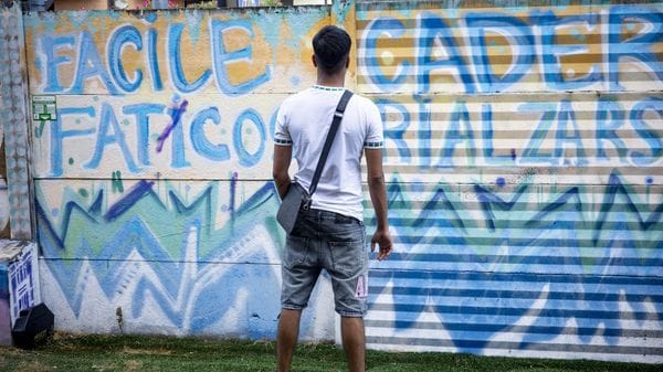 Il diritto a crescere, anche dentro le mura