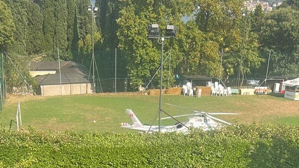 Elicotteri Vip al centro sportivo. Protesta dei vicini. «È regolare»