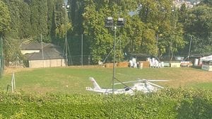 Elicotteri Vip al centro sportivo. Protesta dei vicini. «È regolare»
