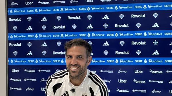 Fabregas in conferenza stampa: «Dobbiamo ritrovare subito l’identità dello scorso anno e migliorare. Sarà una stagione speciale»