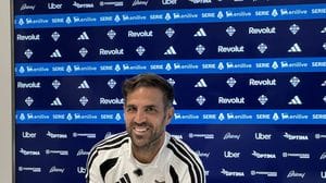 Fabregas in conferenza stampa: «Dobbiamo ritrovare subito l’identità dello scorso anno e migliorare. Sarà una stagione speciale»