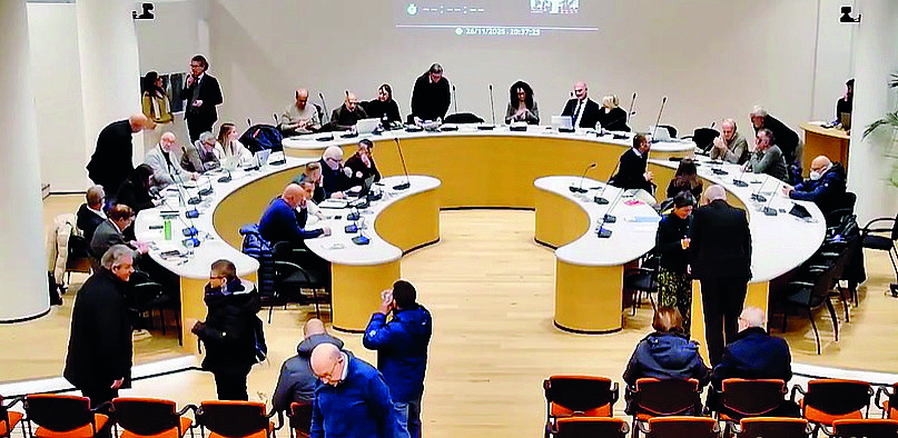 Niente fuoco amico: «La maggioranza sta con il sindaco»