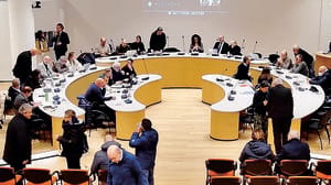 Niente fuoco amico: «La maggioranza sta con il sindaco»