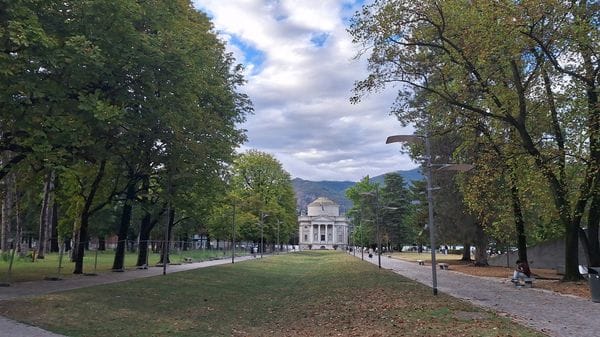 Una “walk of fame” dedicata ai Nobel in viale Marconi
