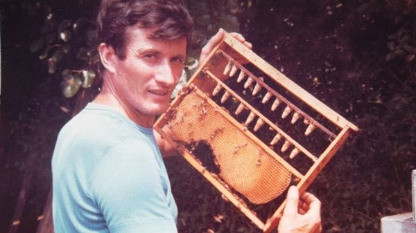 Addio ad Ettore Albonico, pilastro dell’apicoltura comasca