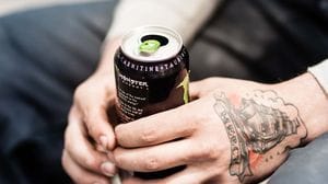 Energy drink «già prima dei 12 anni»: l’allarme dei pediatri
