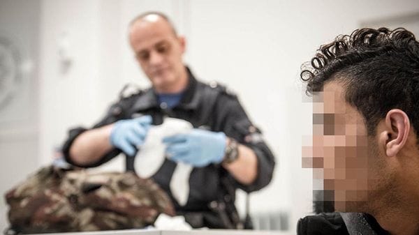 Rimpatri, italia assediata si riapre il fronte del nord