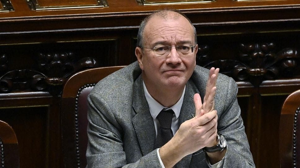 Il ministro Valditara sulla vicenda della scuola Corridoni: «È inaccettabile»