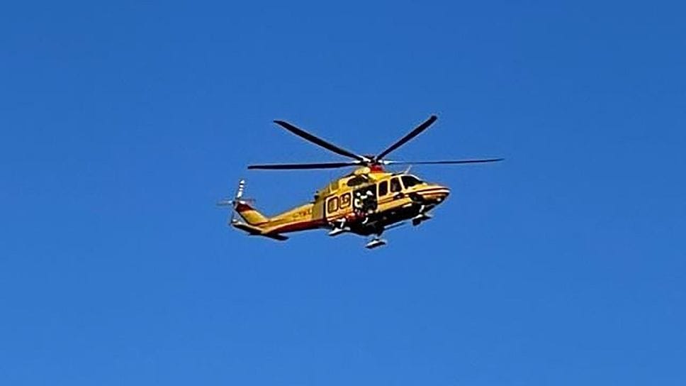 Incidente sulla Regina a Porlezza: frontaliere si sente male e cade dalla moto